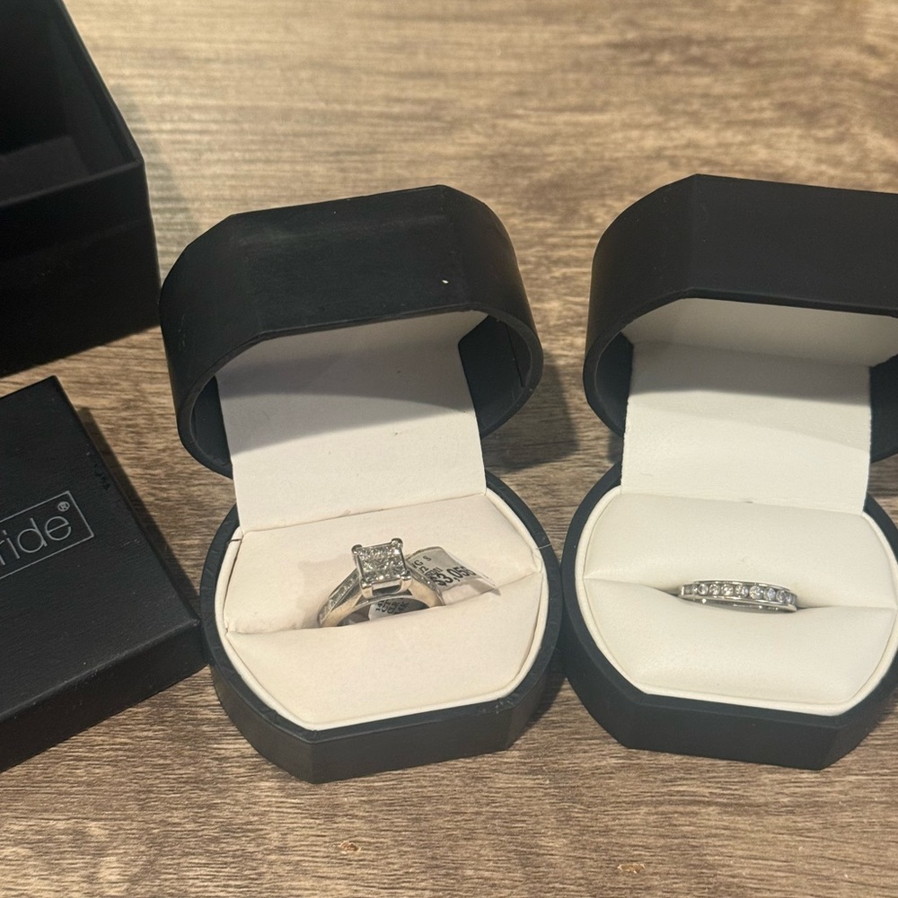 White Gold Wedding Band Set